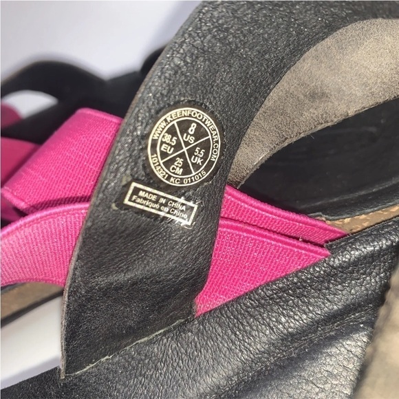 KEEN Dauntless Leather Strappy Sandals Size 8  Good Preowned Condition - Picture 2 of 5